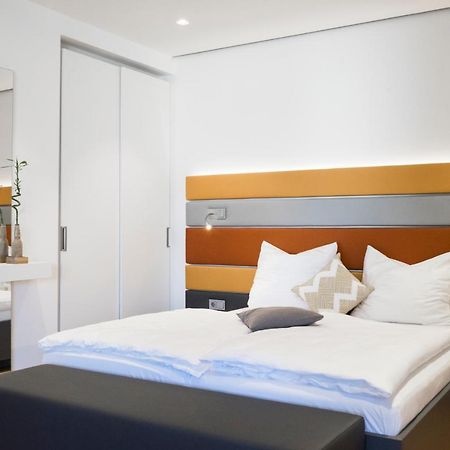 Seven Hotel + Boardinghouse Herzogenaurach Bagian luar foto