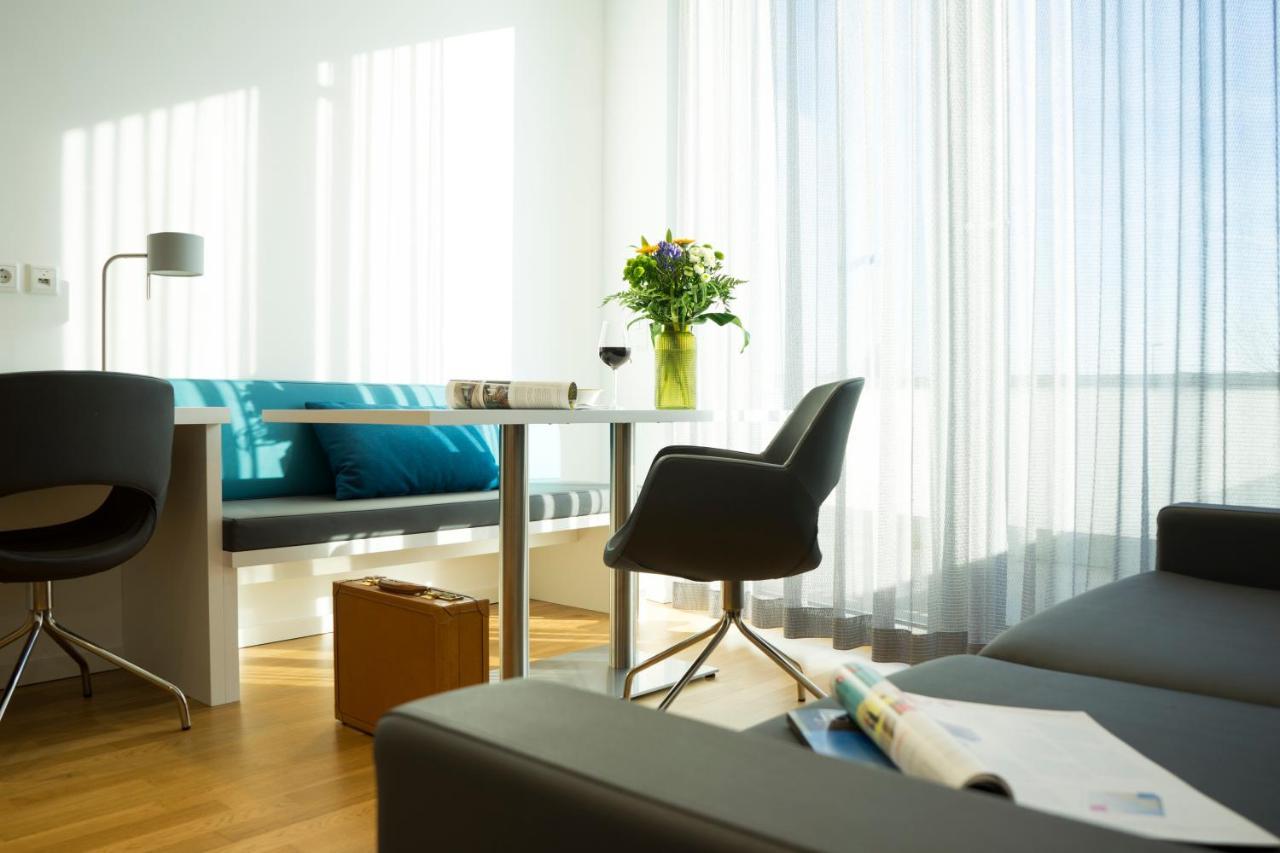 Seven Hotel + Boardinghouse Herzogenaurach Bagian luar foto